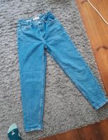 Blaue Mom Jeans Bershka Gr 34 XS Top Zustand München - Milbertshofen - Am Hart Vorschau