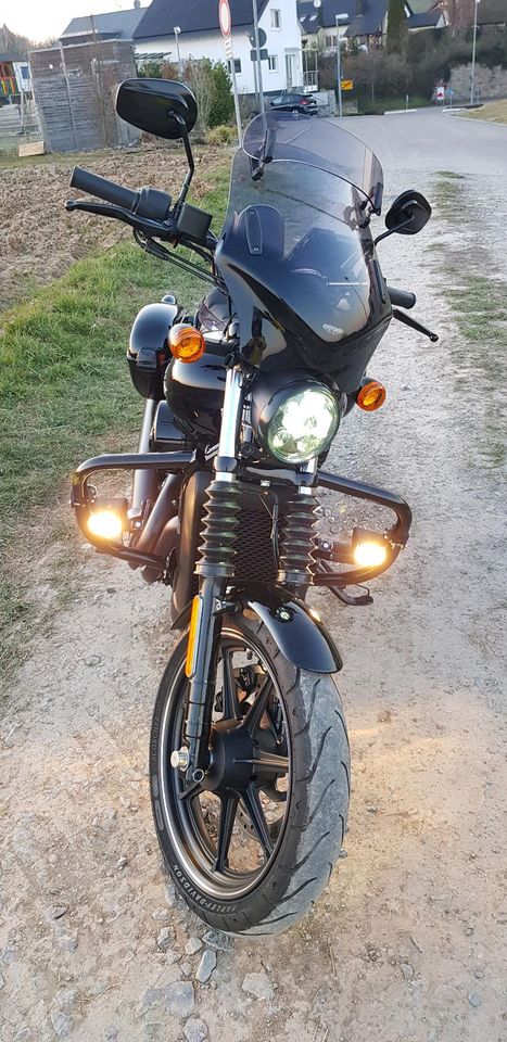 Harley Davidson Street xg750 in Großbottwar