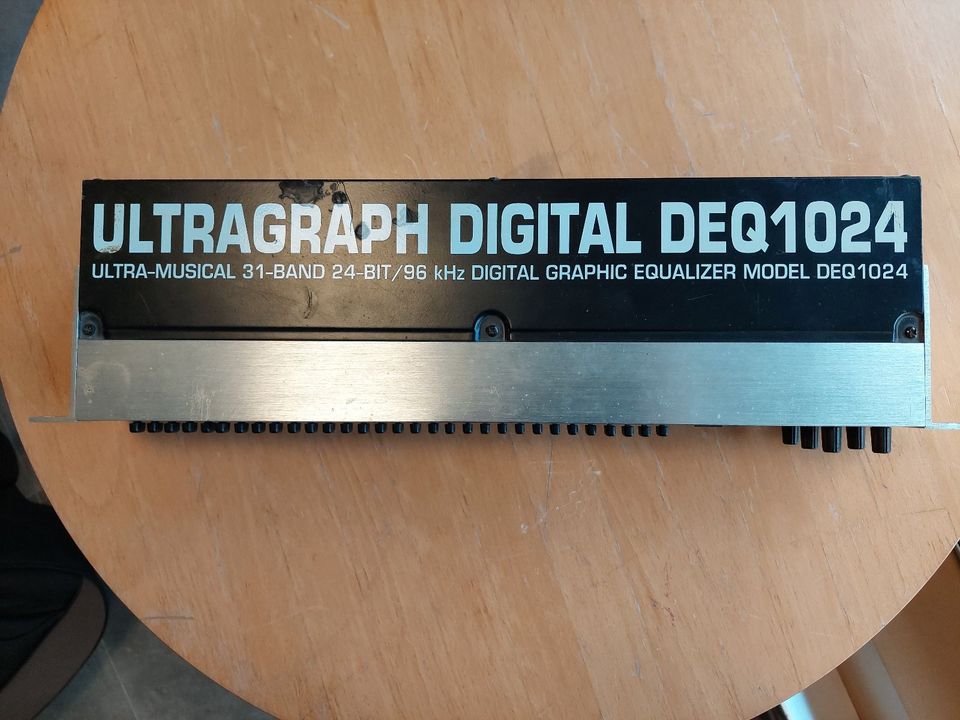 Behringer Ultragraph Digital DEQ 1024 Equalizer in Köln