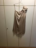 COMMA Kleid Gr40 One Shoulder mit Gürtel wenig getragen, gepflegt Hessen - Dieburg Vorschau