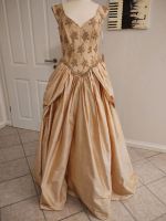 Brautkleid, Abendkleid Tracy Connop Gr. 40 gold/ beige Nordrhein-Westfalen - Erftstadt Vorschau