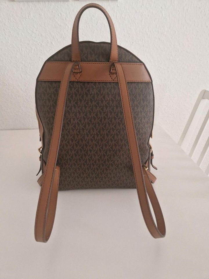 Großer Michael kors Rucksack in Ettlingen