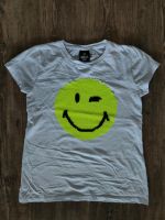 Smiley World T-Shirt Gr. 158/164 weiß mit Pailletten Niedersachsen - Einbeck Vorschau