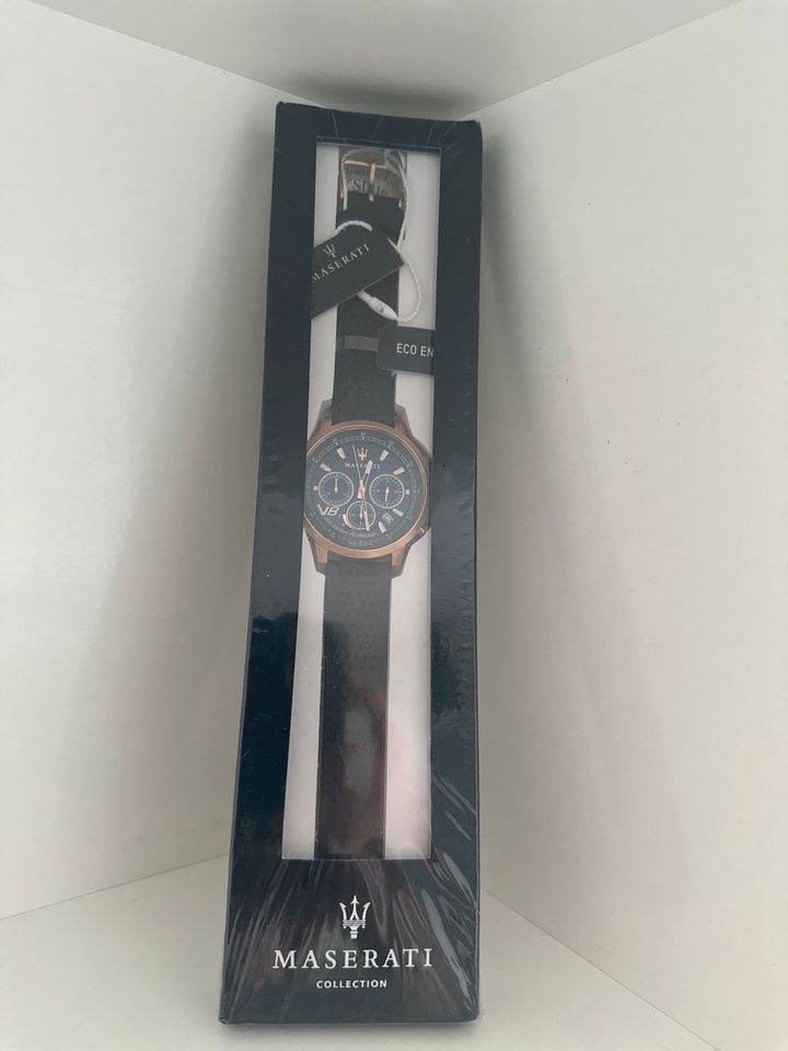 Maserati Herren Armbanduhr Chronograph Quarz Leder R8871134006 in Frankfurt am Main