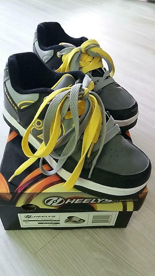 HEELYS Gr.38 -Sneaker, Turnschuh mit Rollen- in Buxtehude