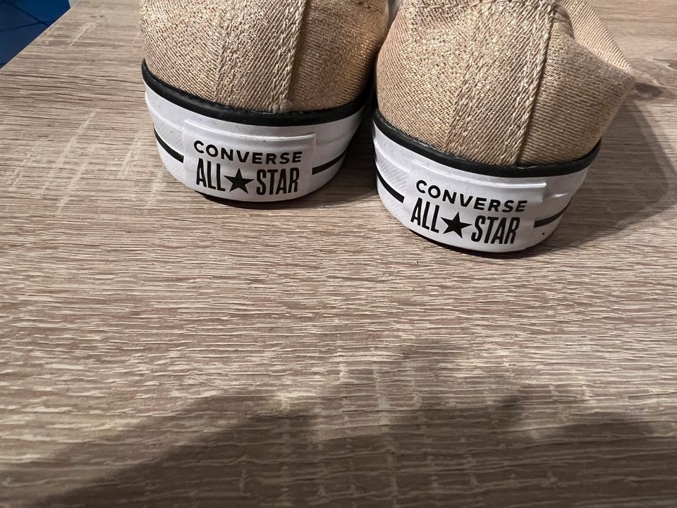 Converse Sneakers in Stadtlauringen