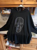 Kapuzenpulli oversized mit tollem Nietenbesatz (2 Stück) Bayern - Stockstadt a. Main Vorschau