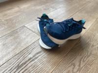 Zen Running Club Sneaker blau Laufschuhe Berlin - Rummelsburg Vorschau