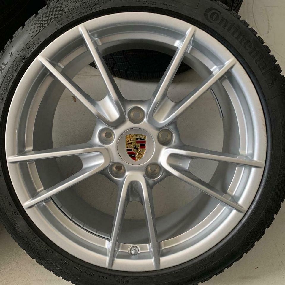 19" + 20" Orig. Porsche 992 Carrera S 4 4S Felgen Winterräder NEU in Efringen-Kirchen