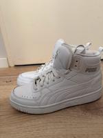 Puma Sneaker Gr. 40,5 München - Thalk.Obersendl.-Forsten-Fürstenr.-Solln Vorschau
