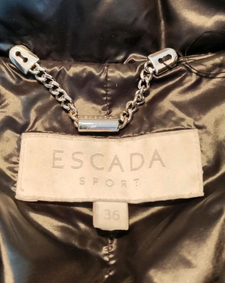 Escada Sport Daunenjacke Jacke Winter in Reutlingen