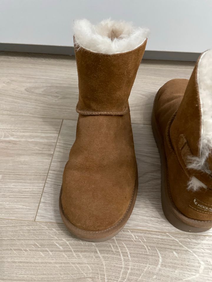 Koolaburra by UGG Damen Braun Stiefeln Boots Neuwertig Gr 39 in Frankfurt am Main