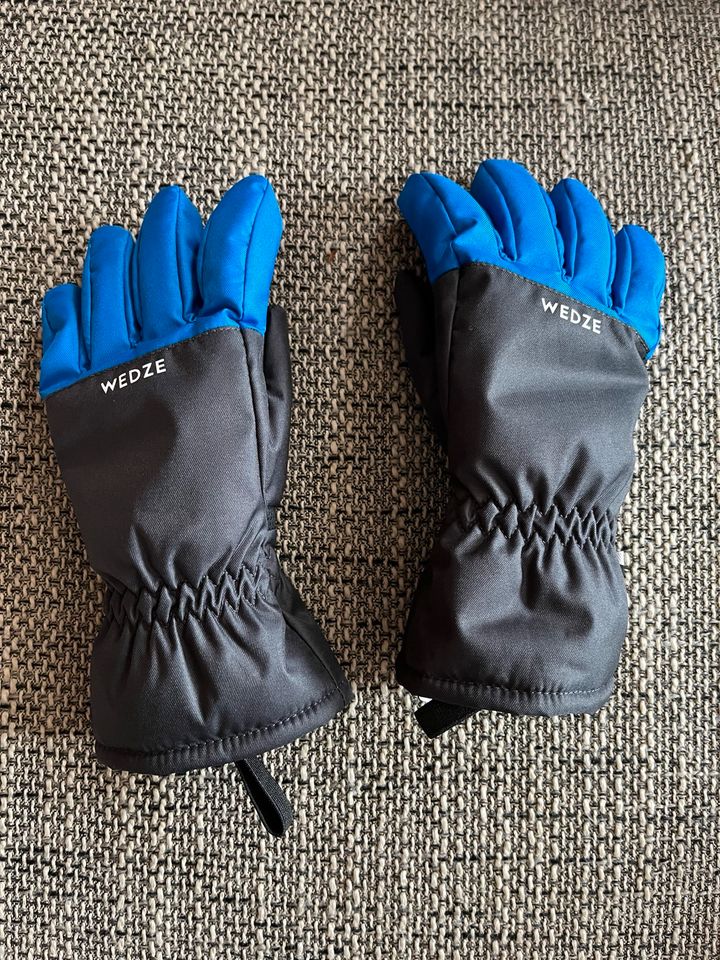 Skihandschuhe Handschuhe Winterhandschuhe Kinder 116 cm in Woltersdorf