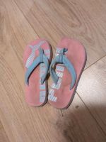 Puma Flipflops Zehentrenner Schuhe Sandalen Größe 30 Bayern - Neuendettelsau Vorschau