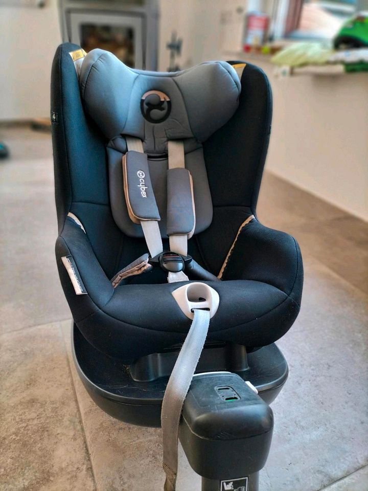 Cybex Sirona M2 i-Size Kindersitz / Autositz in Sankt Goar