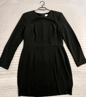 Elegantes Kleid  mit Schulterpolstern Hessen - Wetzlar Vorschau