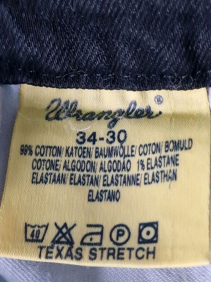Wrangler Jeans Gr. 34/30 in Reinbek