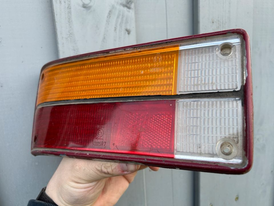 Opel Ascona A Rücklicht links Rückleuchte Streuscheibe in Welver