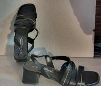 Sandaletten Damen, Obermaterial Leder,Gr. 40 Sachsen - Aue Vorschau