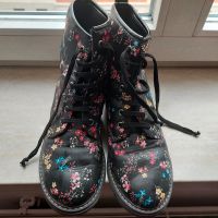 Boots, Damen, schwarz mit Blumenmuster / Blüten, Gr. 40 Sachsen-Anhalt - Stendal Vorschau