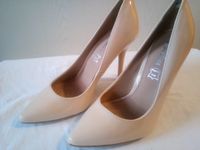 Lack Pumps / High Heels Beige Größe 37 Sachsen - Rackwitz Vorschau