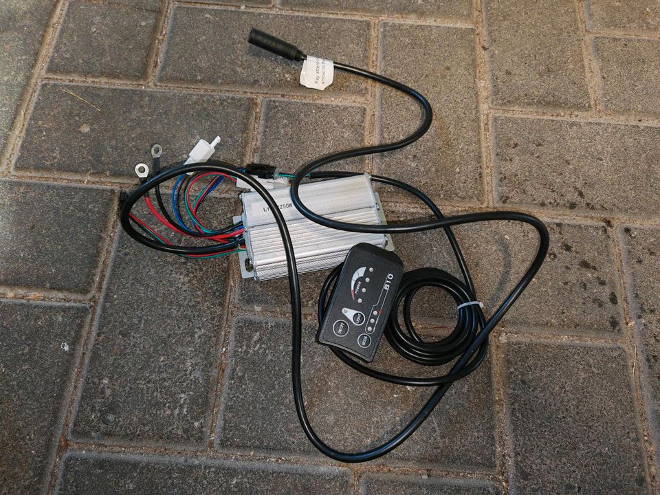 E-Bike Teile Controller, Display, Freilauf Q100, in Emstek