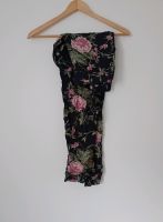 Wie neu Sommerhose locker luftig Muster floral blau rosa 36 Baden-Württemberg - Singen Vorschau