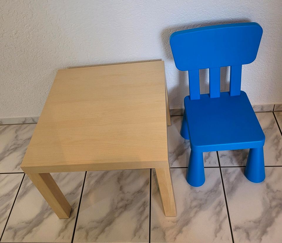 Kindertisch u. Stuhl in Sulzheim