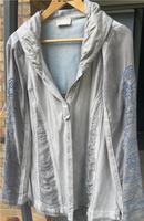 Cardigan Elisa Cavaletti grau mit blauen Details Niedersachsen - Peine Vorschau