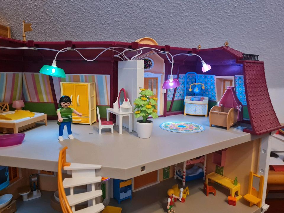 Playmobil Haus 5302 "Mein großes Puppenhaus" Licht + Möbel in Niedersachsen  - Munster | Playmobil günstig kaufen, gebraucht oder neu | eBay  Kleinanzeigen ist jetzt Kleinanzeigen