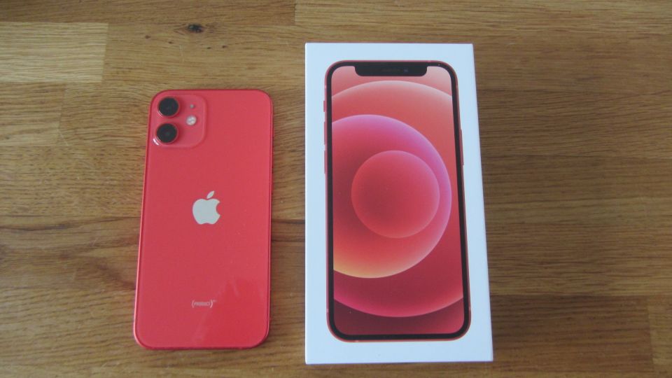 Apple iPhone 12 mini 128GB rot in OVP, mit Displayschutz u. Hülle in Gärtringen