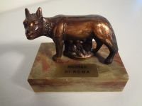 Kleine antike Darstellung Wolfshund Romulus +Remus Bronze Marmor Hessen - Linden Vorschau