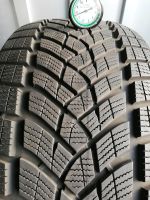 2x 255 50 R19 107V Goodyear Ultragrip SUV Winterreifen Nordrhein-Westfalen - Detmold Vorschau