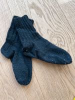 Gestrickte Wollsocken, schwarz Bayern - Ingolstadt Vorschau