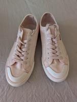 Sneaker von Levi's, Rosa, sehr guter Zustand Hessen - Wiesbaden Vorschau