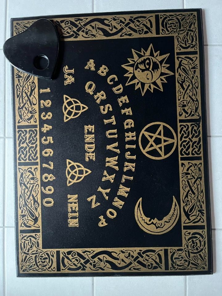 Ouija Board (Hexenbrett) aus hochwertigem Holz mit Planchette in Oldenburg