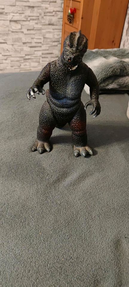 Godzilla-figur in Sieverstedt