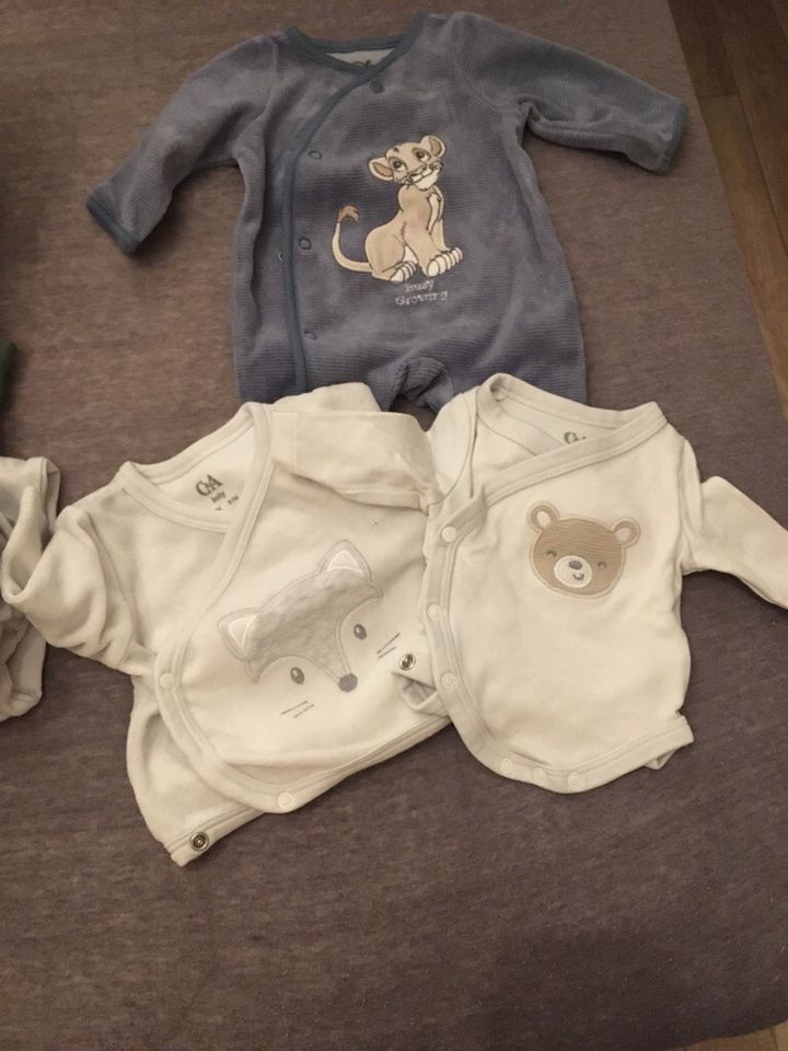 Erstausstattung/ Babykleidung für Jungs 50/56 in Regen