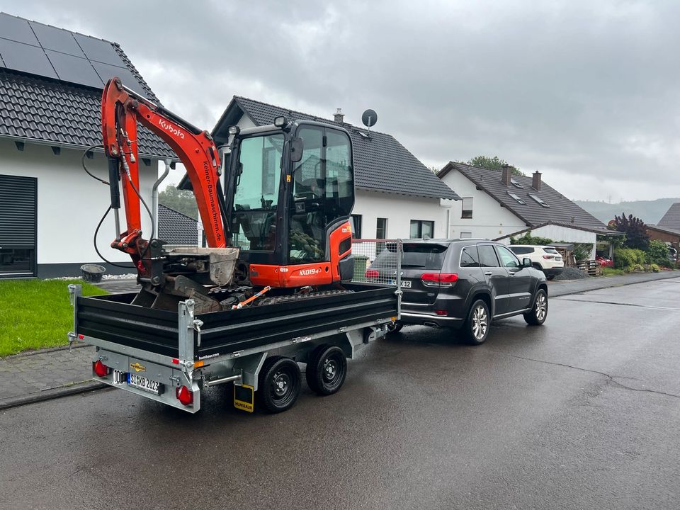 Dreiseitenkipper Mieten, Kippanhänger Humbaur 3500KG Anhänger in Kreuztal