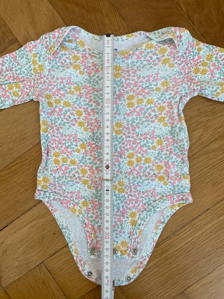 Carter‘s baby body bodysuit Oberteil set 74 9 Monate weiß 2 tlg in München