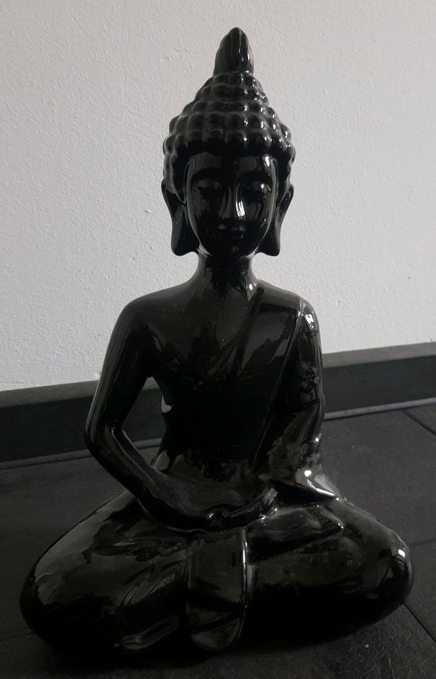 Buddha zu verkaufen in Uelsen