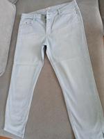 Esprit Sommerjeans 7/8 hellblau Gr. 42 Neuhausen-Nymphenburg - Neuhausen Vorschau