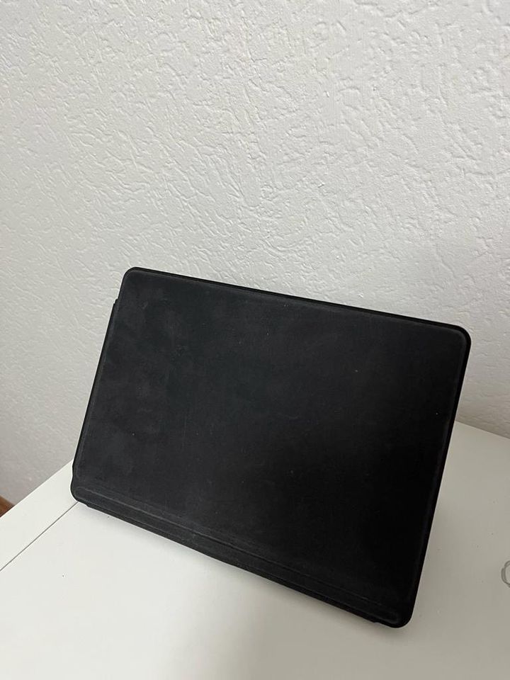 Microsoft Surface Go 2 in Willich