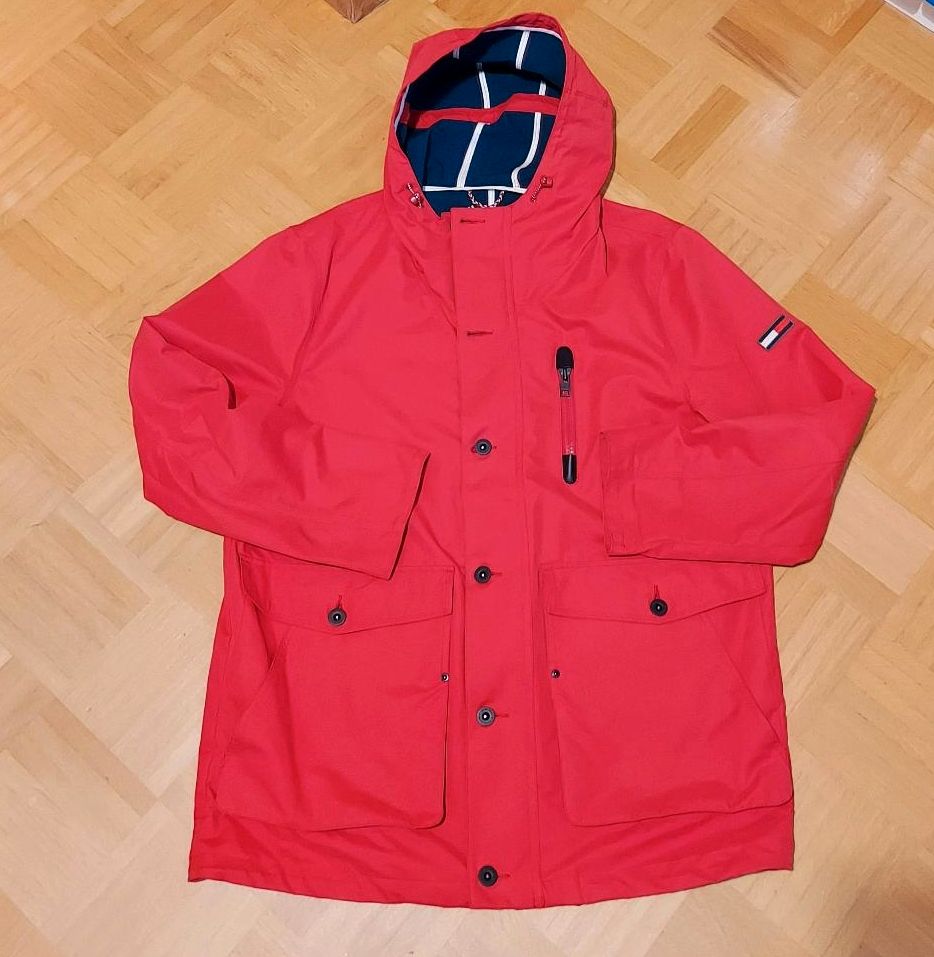 Tommy Hilfiger 2xl Jacke Regenjacke rot maritim Gr. XXL in Weilrod 