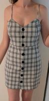 Zara Minikleid Gr. M Karos Karomuster kariert Knöpfe weiß schwarz Hessen - Messel Vorschau