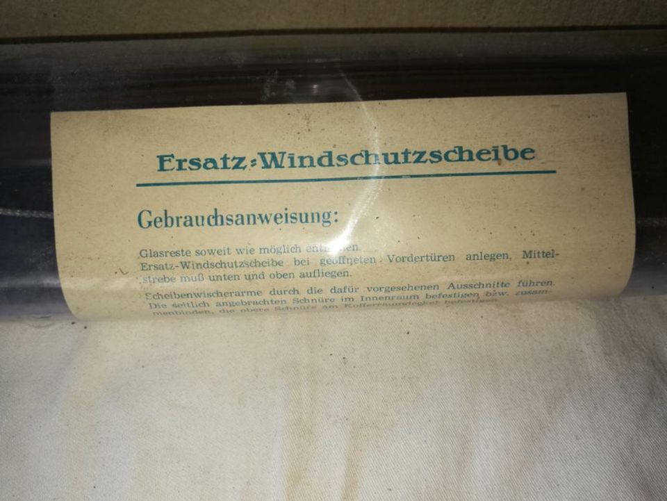 Wartburg 353 Scheibe Windschutzscheibe Ersatz original Karton in Bad Suderode