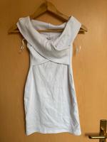 Zara Kleid Gr. M Neu Weiß einfarbig Schlicht Modern Thüringen - Jenalöbnitz Vorschau