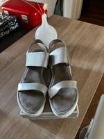 Tamaris Sandalen Gr. 42 grau Eimsbüttel - Hamburg Harvestehude Vorschau