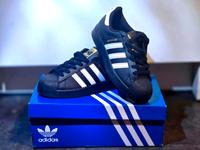 NEU Adidas Superstar, Sneakers, Turnschuhe, Sportschuhe, schwarz Hessen - Gladenbach Vorschau