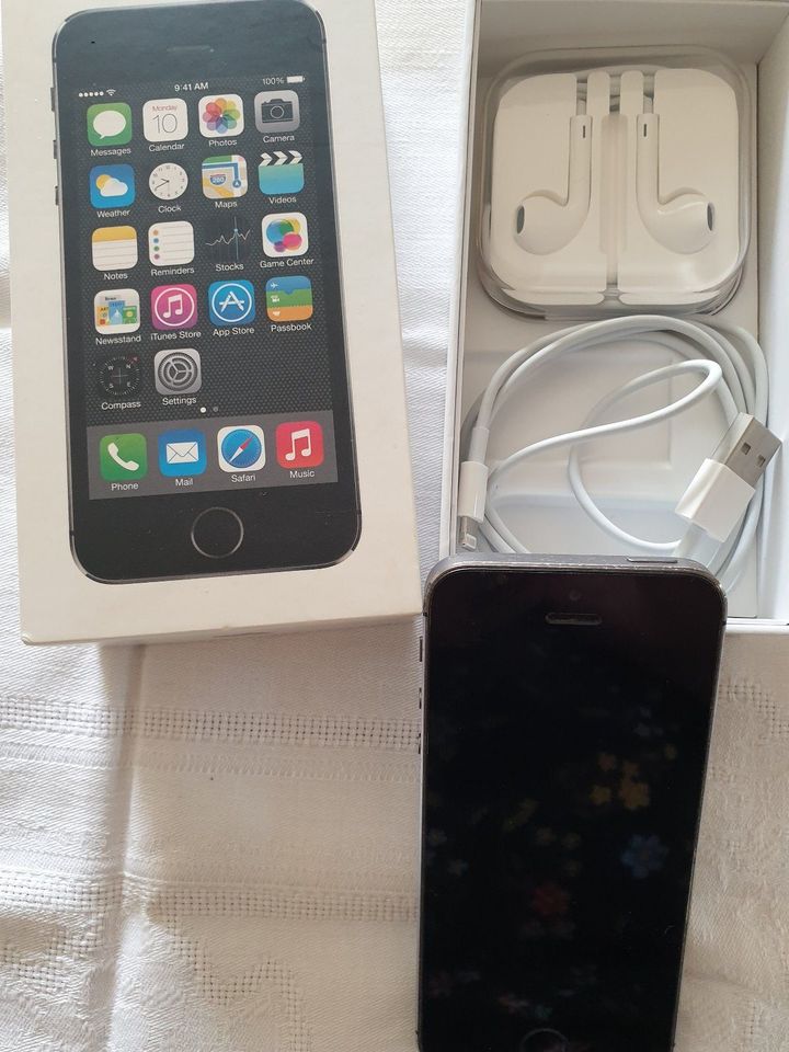 Apple iPhone 5 16GB Graphit Black Schwarz  komplett super Zustand in Leverkusen